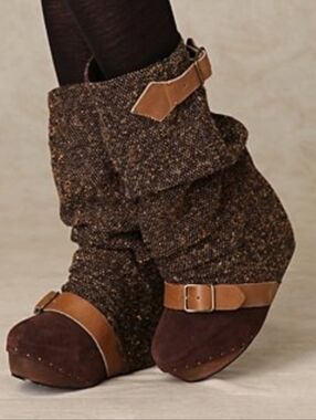 Irregular Choice Brown Longer Lashes Eu 37